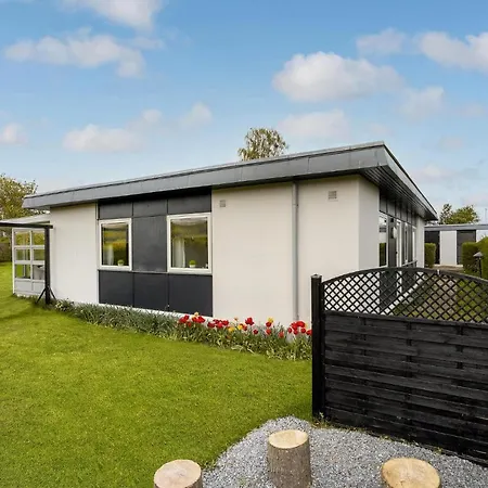 Casa de Férias Cozy In With Kitchen Nordborg